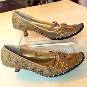#Beaded Kitten heels